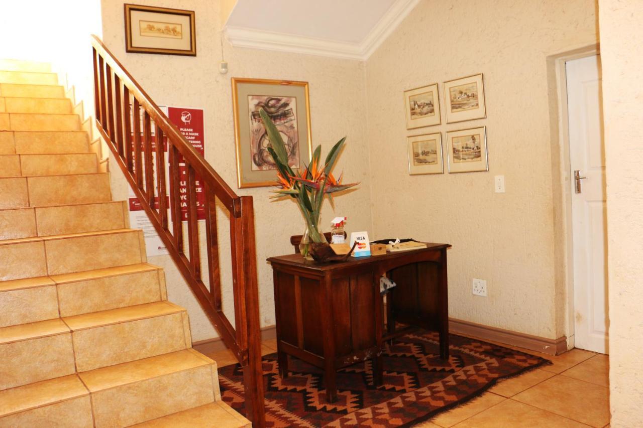 White Linen Guesthouse Tierpoort Bagian luar foto
