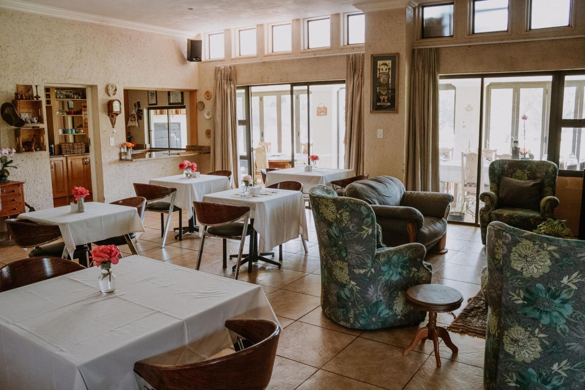 White Linen Guesthouse Tierpoort Bagian luar foto