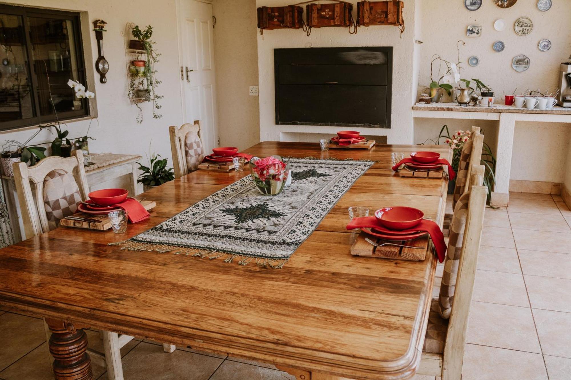 White Linen Guesthouse Tierpoort Bagian luar foto