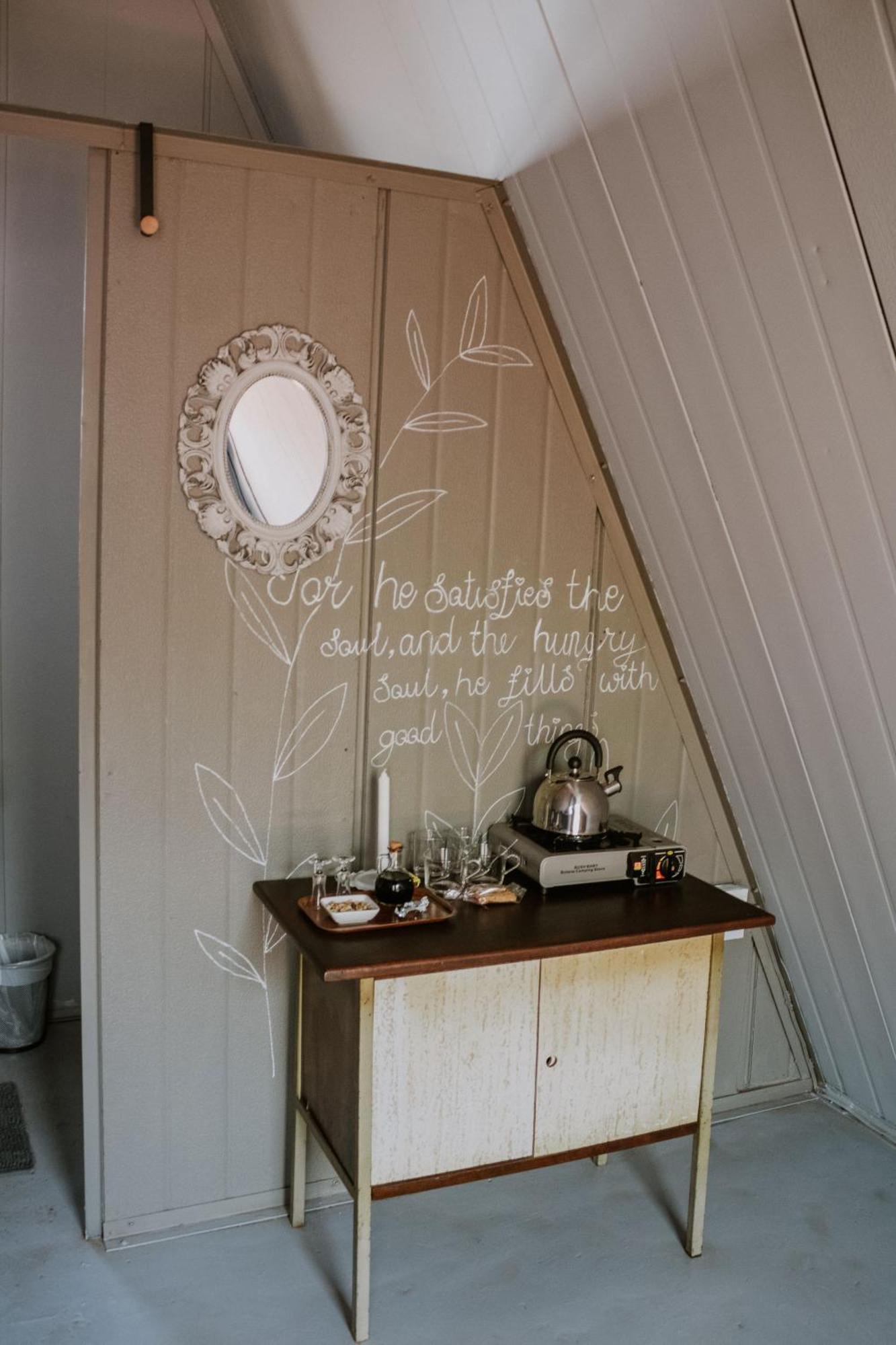 White Linen Guesthouse Tierpoort Bagian luar foto
